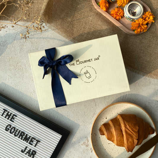 The Mini Festive Box 470 g