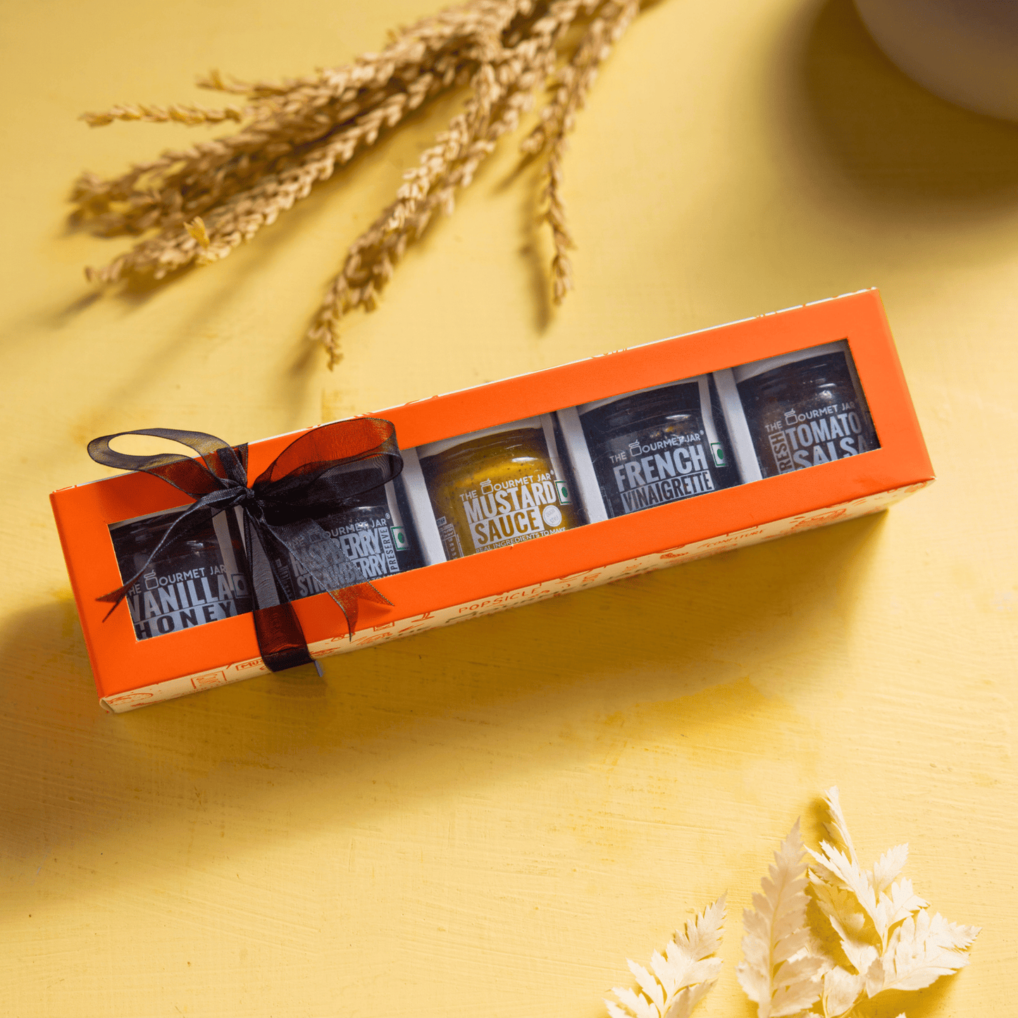 TheGourmetJar Mini Happiness Gift Box 195g (Discount)